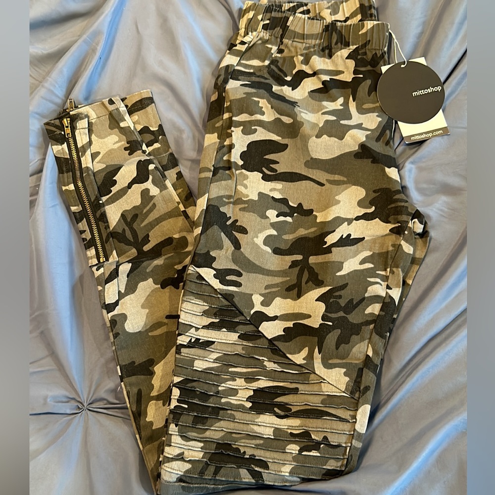 NWT motto leggings